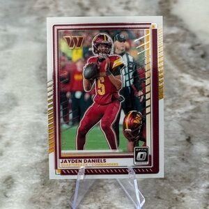🔥 2025 Jayden Daniels Panini Donruss Optic Card. Washington Commanders